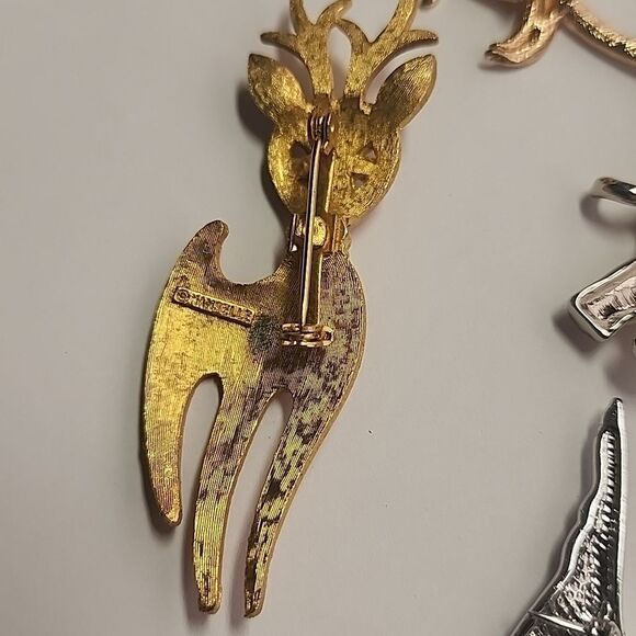 Vintage Whimsical Metal Animal Brooches Pig Deer Walrus Fish Bird - Picture 7 of 9